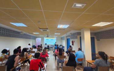 CHARLA EXTRANJERÍA